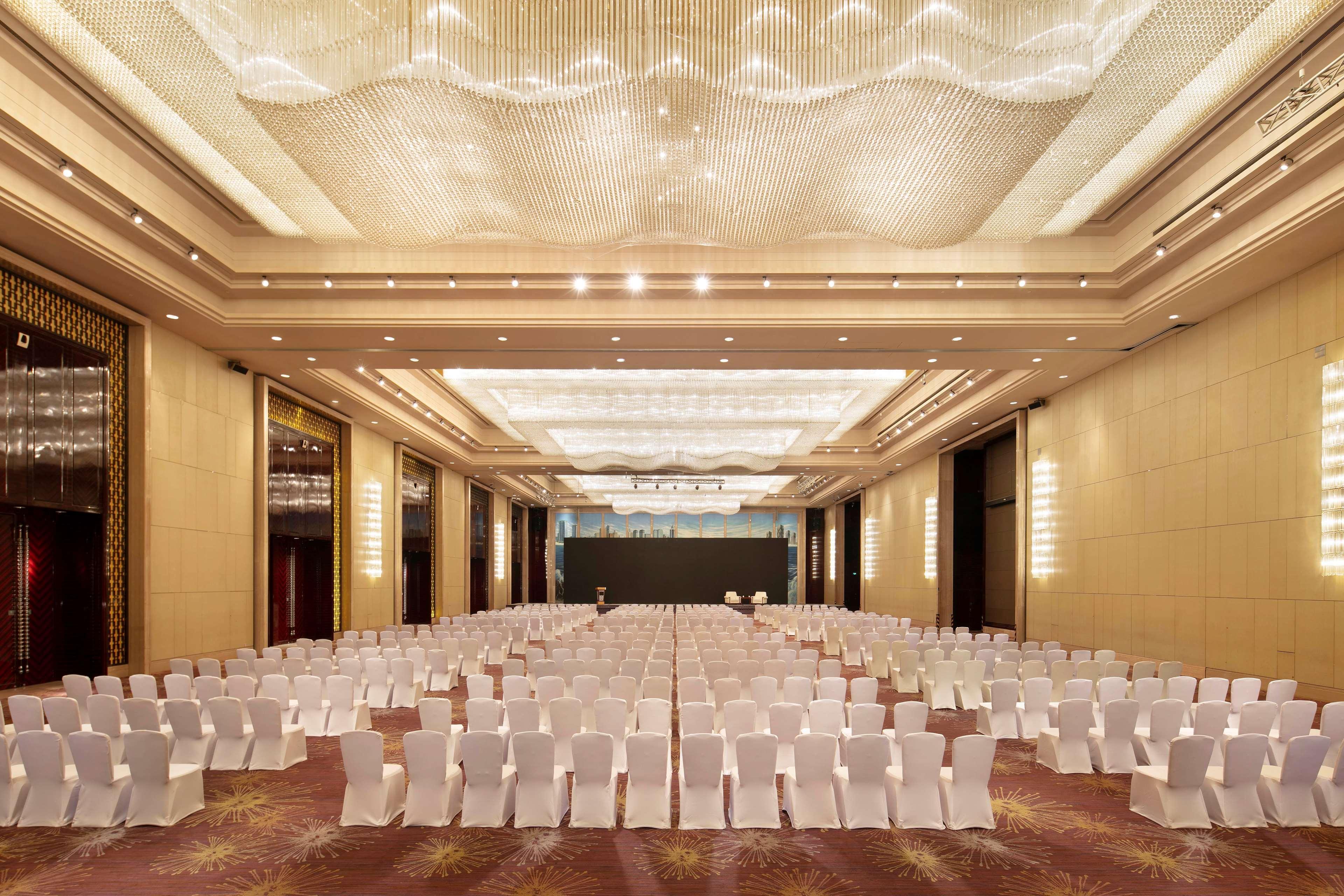 Hilton Dalian Otel Dış mekan fotoğraf