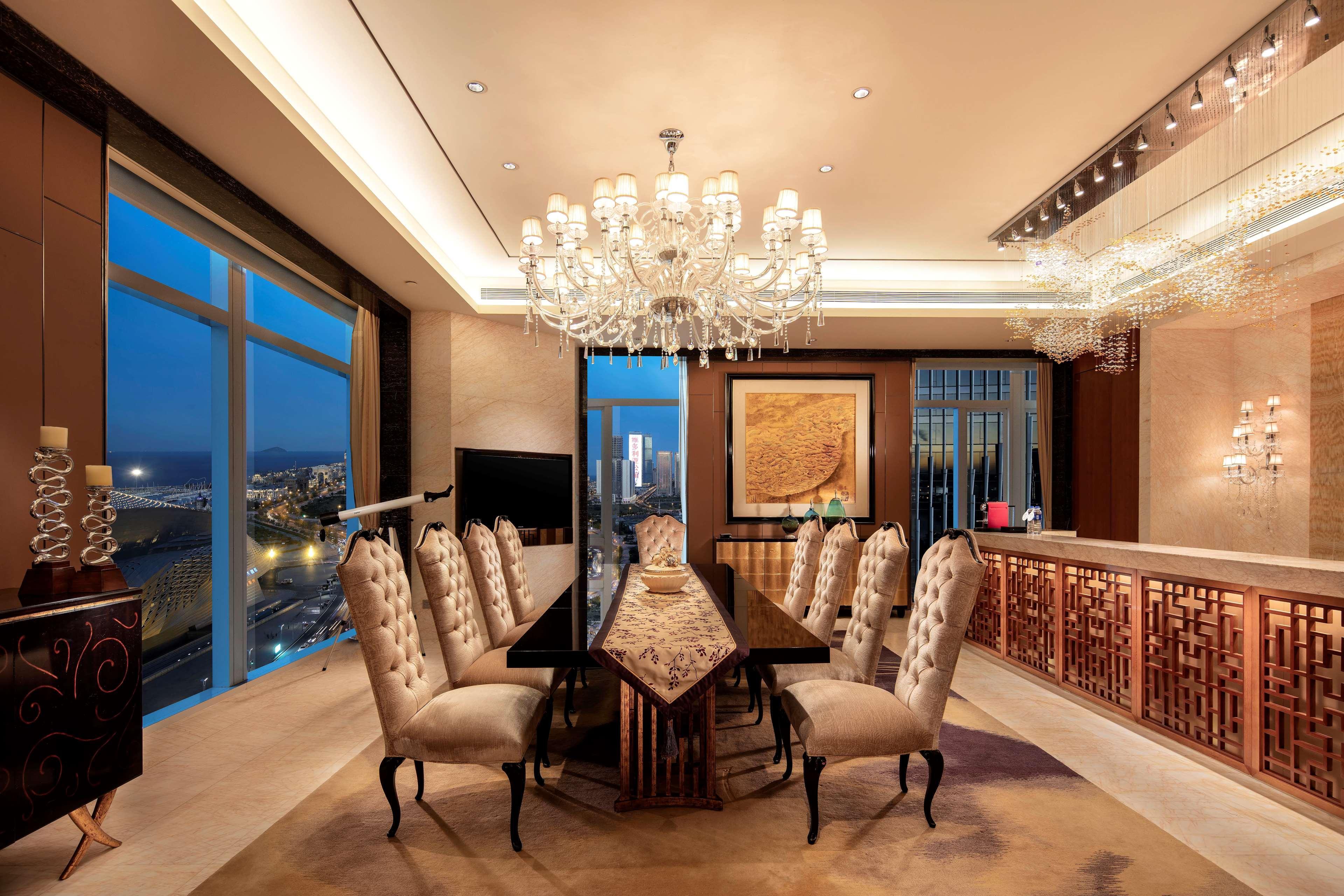 Hilton Dalian Otel Dış mekan fotoğraf