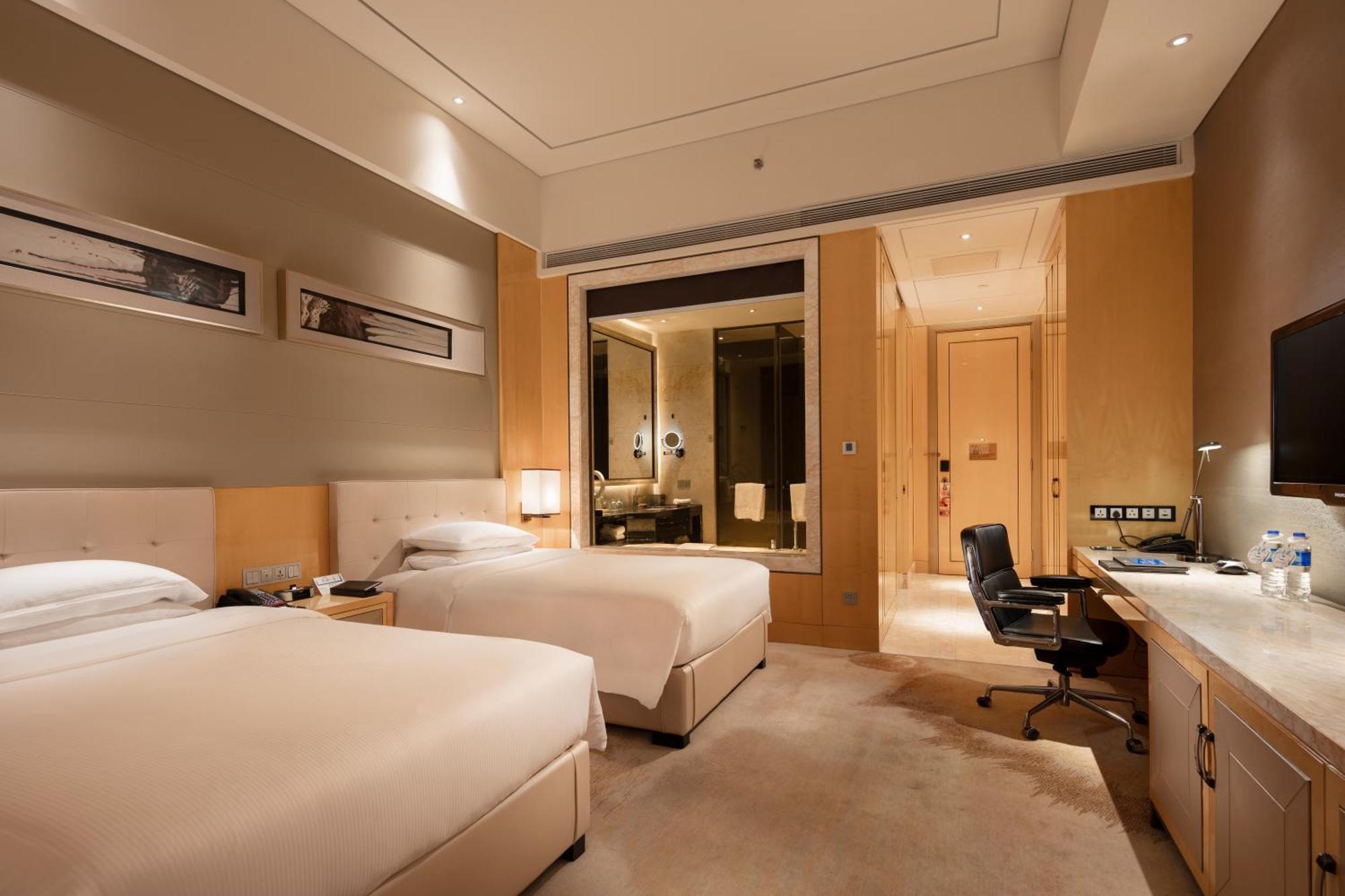 Hilton Dalian Otel Dış mekan fotoğraf